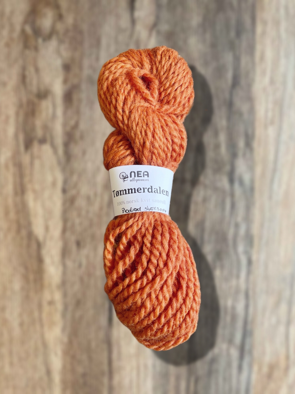 100% plantefarget ullgarn